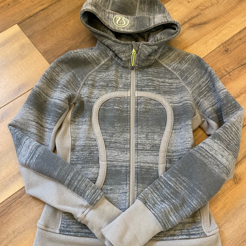 Lululemon Gray Scuba